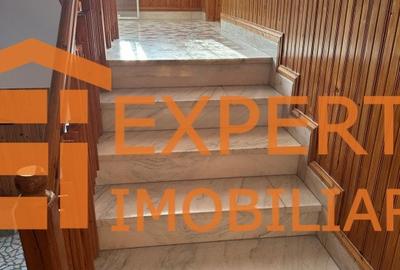 Casa compusa din 7 camere situata in zona EFORIE NORD - CENTRU - 11