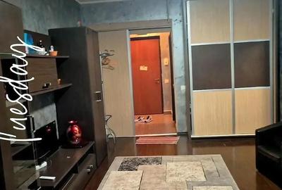 Garsonieră decomandată în Central - 3