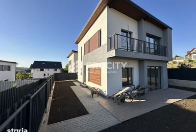 Casă cu 4 camere cu Teren 280 Mp în Bârnova - 2