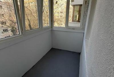 Vanzare 2camere Decomandat Bloc Reabilitat Termic Metrou Crangasi - 8