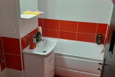 Ofer spre inchiriere apartament de 2 cam decomandat in zona vatra-luminoasa (str.vitejiei) Ofer spre inchiriere apartament de 2 cam decomandat in zona vatra-luminoasa (str.vitejiei) - 3