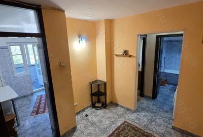 Inchiriez apartament 2 camere Inchiriez apartament 2 camere - 4