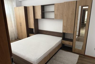 Apartament cu 3 camere semidecomandat în Central - 2