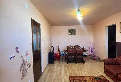 Apartament cu 3 camere în Săsar - 12