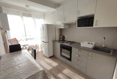 Garsonieră decomandată în 1 Mai