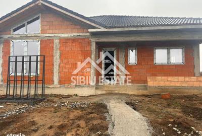 Casă cu 4 camere cu Teren 500 Mp în Central - 4