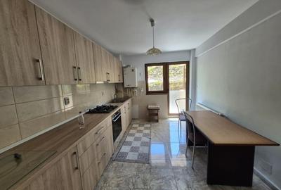 Apartament cu 2 camere decomandat în Central - 1