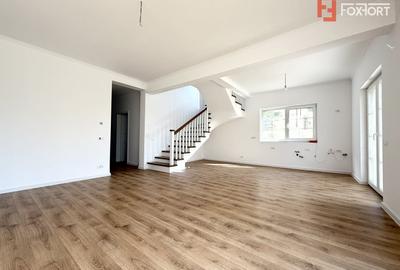 Duplex cu 5 camere cu Canalizare în Giarmata - 3