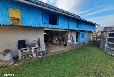 Casă cu 4 camere cu Teren 5500 Mp în Central - 11