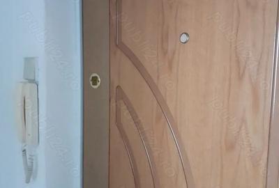 Garsonieră decomandată în Titan - 3