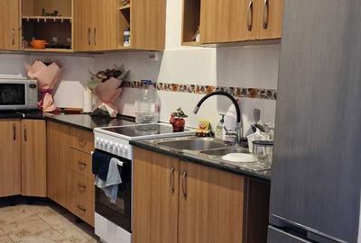 Casă cu 4 camere în Bălcescu