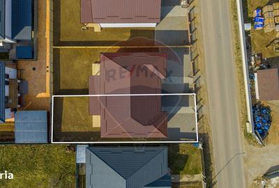 Casă cu 4 camere în Central - 2