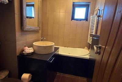 Apartament cu 3 camere în Mioriței - 9