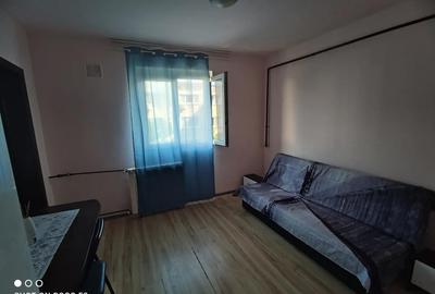 Apartament cu 2 camere decomandat în Buziașului