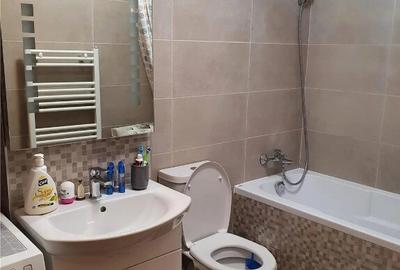 Garsonieră decomandată în Girocului