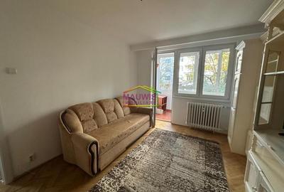 Cimpia libertatii/ scoala leonardo da vincii - 1