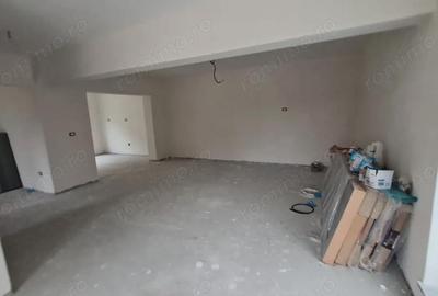 Casă cu Teren 345 Mp în Central - 4