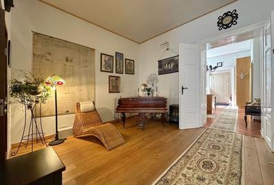 Apartament cu 3 camere decomandat, mobilat în Centrul Istoric - 2