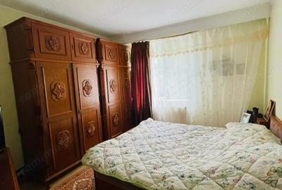 Zona Centrala Apartament 3 cam etaj 1 Se accepta schimb cu garsoniera - 2