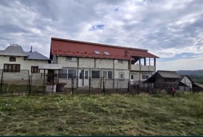 Casă cu 4 camere în Sutești - 8