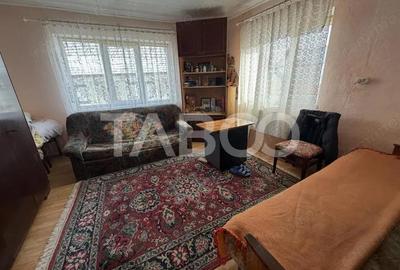 Casă cu 3 camere cu Teren 1293 Mp în Perșani - 6