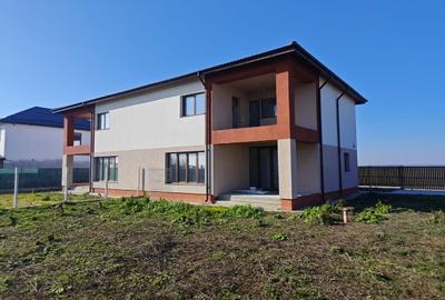 Vila  5 camere in Otopeni - 3