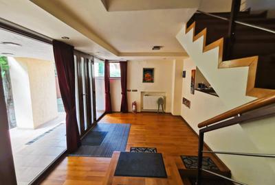 Aradului - Casa individuala 6 camere - Su:225mp - 4 locuri de parcare proprii - 4