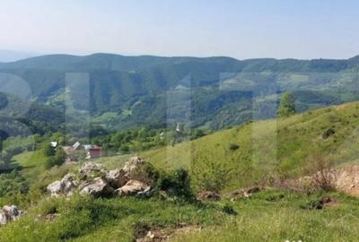 Teren de 3800 mp, în Central - 3