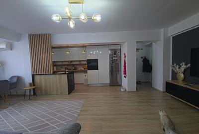 Apartament cu 33 camere decomandat, mobilat în Central - 2
