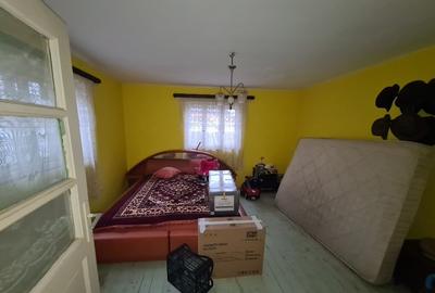 Casa, Filia?i pret negociabil - 4