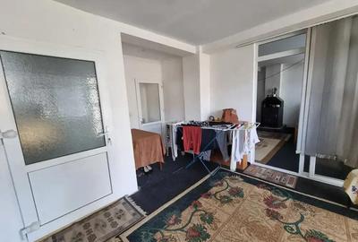 A 33 Proprietarul vinde casa energiei gara construita acum 3 an din caramida , - 15