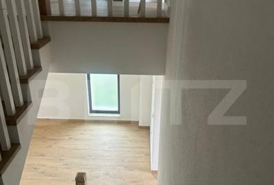 Casă cu 5 camere cu Teren 350 Mp în Giroc