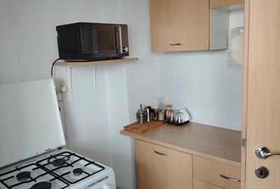 Proprietar, inchiriez apartament cu o camera Calea Aradului - 7