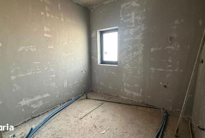 Casă cu 4 camere cu Teren 290 Mp în Central - 3