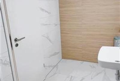 Apartament cu 3 camere decomandat, mobilat în Tractorul - 14