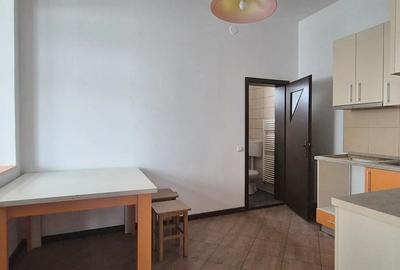 Casa cu 3 camere, gradina, zona Grivi?ei - Calugareni. - 6