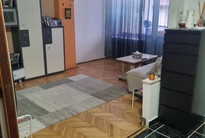 Apartament cu 3 camere nedecomandat în Central - 2