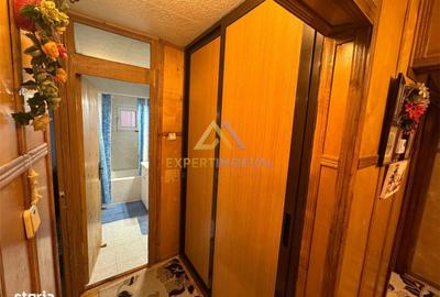 Apartament cu 3 camere decomandat în Progresul - 9