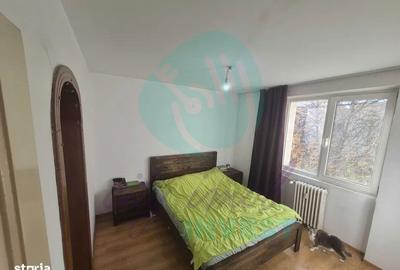 Apartament cu 2 camere decomandat în Basarabia