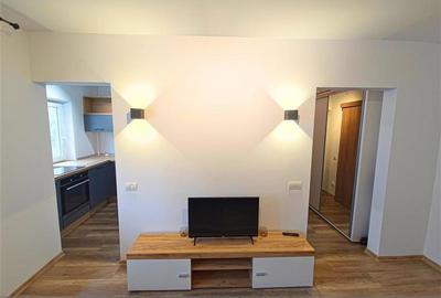 Garsonieră decomandată, mobilată în 1 Mai - 1