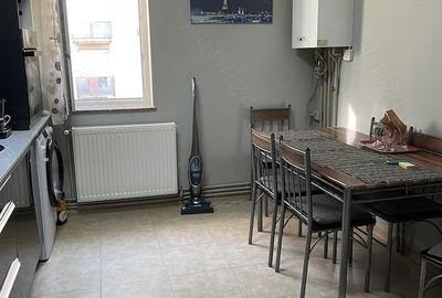 Apartament cu 3 camere decomandat în Fortuna - 10