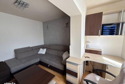 Apartament cu 3 camere în Decebal
