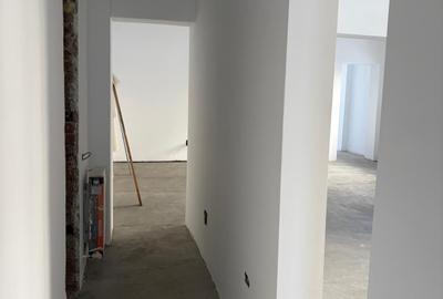 OPORTUNITATE ! Casa Mare cu Teren in Proprietate ! Icoanei - 11