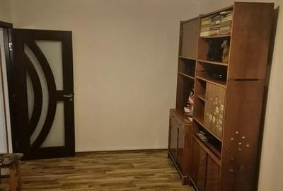 Apartament 3 camere de vanzare , Etaj 2 Bal?, str. Nicolae Balcescu nr. 177 - 1