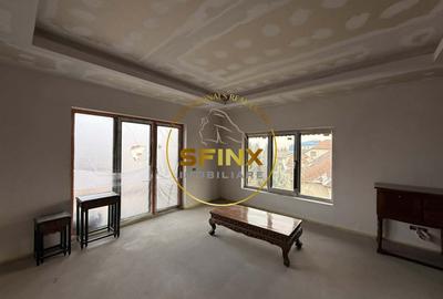 9 camere, piscina exterioara, garaj 5 masini, 516 mp utili, teren 1151 - 24