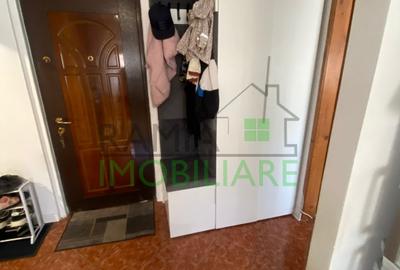 Apartament cu 2 camere decomandat, mobilat în Uzina 2 - 4