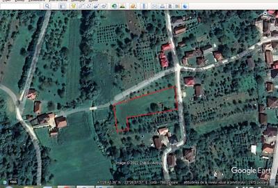 Teren de 3100 mp, în Văleni - 4