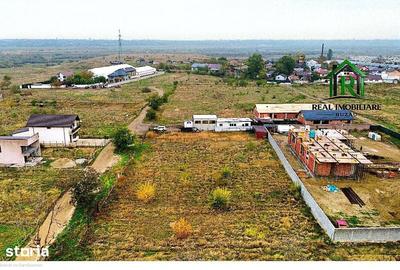 Teren de 467 mp, în Broșteni - 1