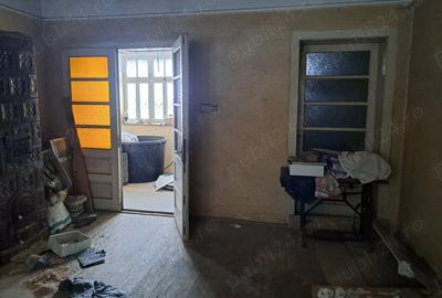 Vand casa in Comuna Domasnea - 3