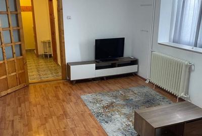 Apartament cu 3 camere semidecomandat în Circumvalațiunii - 1